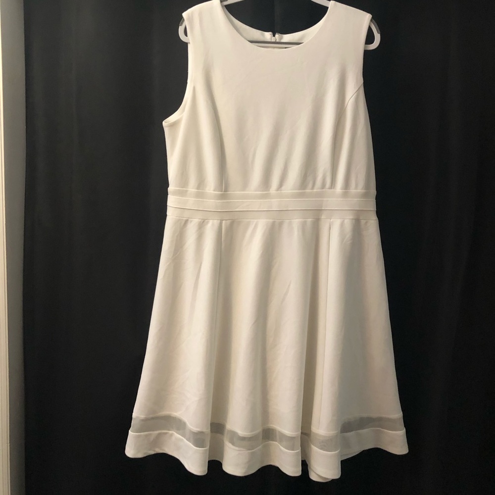 Dress - Picture 2 of 5